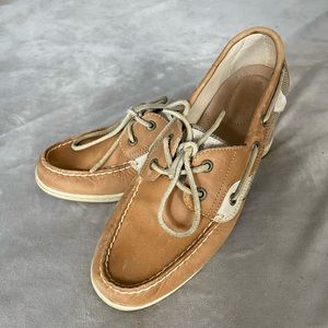 ✨Worn once - Sperry Boat Shoes size 9.5 ✨